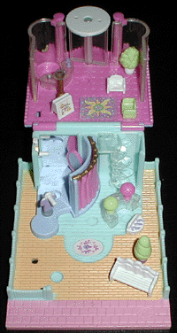 polly pocket with clothes
