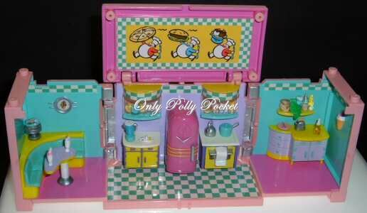 1999 Polly Pocket Deluxe Mansion - Dream Builders